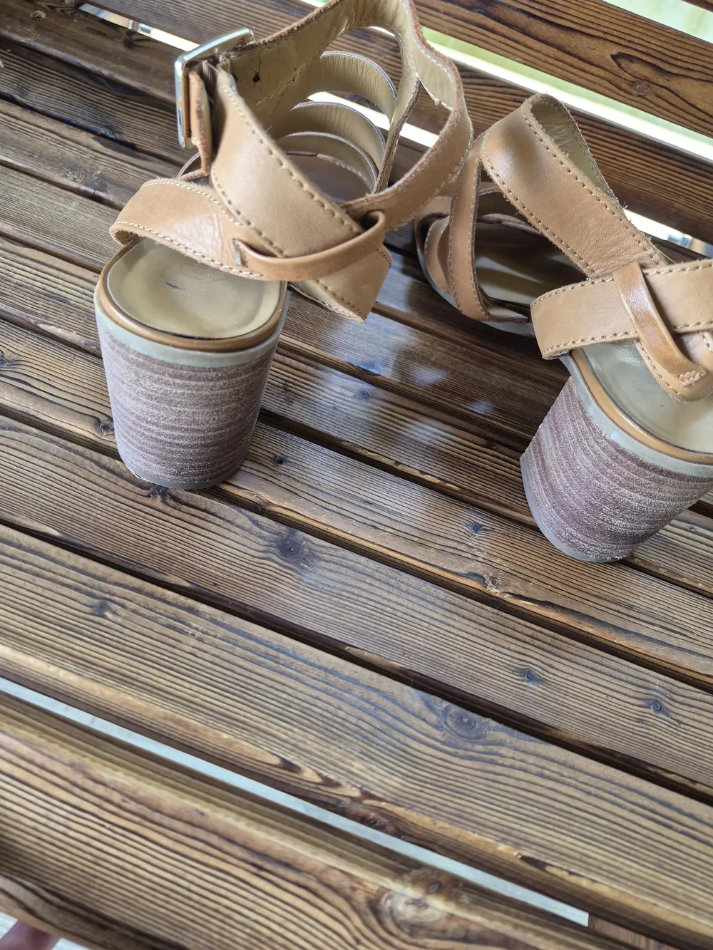 Women's Tan Strappy Sandals. franco Sarto